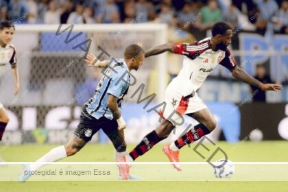 CBF divulga análise do VAR em pênalti no jogo entre Grêmio e Flamengo