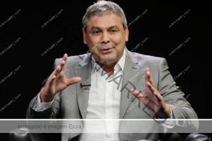Líder do PT na Câmara defende reduzir penas de condenados do 8 de Janeiro