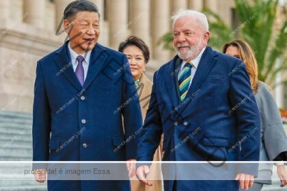 Lula viaja à China em maio para novo encontro com Xi Jinping