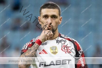 Favoritos, Flamengo e Palmeiras já estão na liderança do Brasileirão