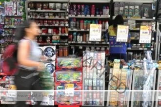 Economia brasileira ficou estagnada em fevereiro, mostra prévia da FGV