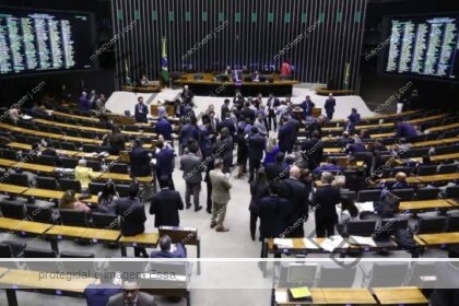 Câmara aprova projeto que amplia número de deputados federais