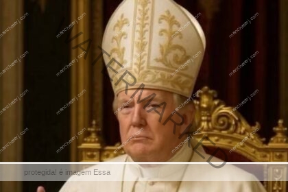 Trump posta foto fantasiado de Papa e cita cardeal norte-americano