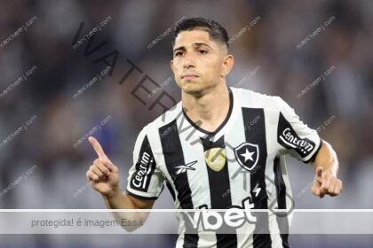 Botafogo pega o Bahia na Fonte Nova e o Fluminense recebe o Sport Recife