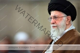 Khamenei: “danos irreparáveis” se EUA entrarem em guerra contra o Irã