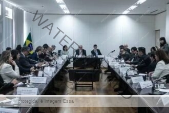 Próximo do tarifaço, Governo Lula avalia ida de delegação a Washington