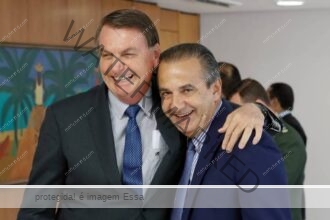 “Resolveu anistia, resolveu tarifaço”, diz Bolsonaro a Malafaia em áudio