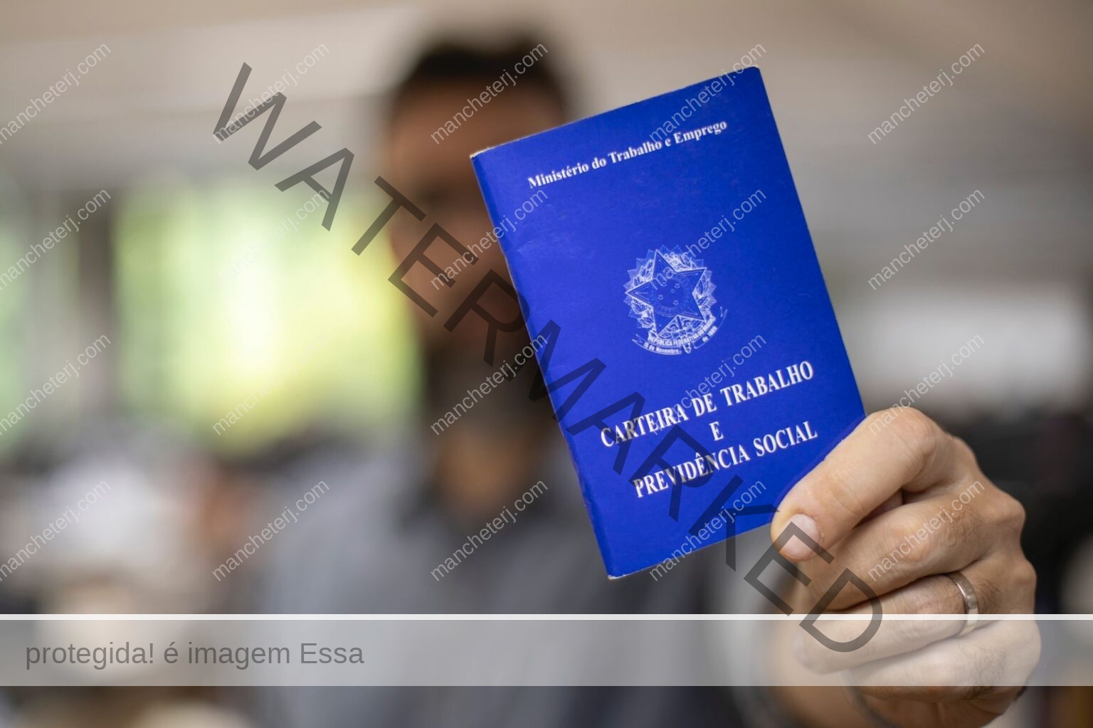 Governo do estado divulga 2,1 mil vagas de emprego formal, estágio e jovem aprendiz