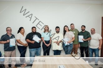 Prefeitura de SFI entrega quiosques em Santa Clara e Guaxindiba