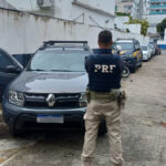 Veículo roubado no Rio é recuperado pela PRF na BR-101, em Campos