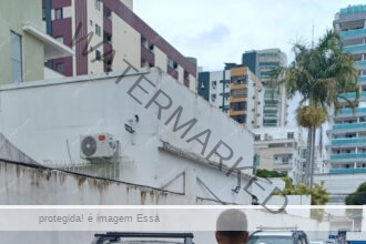 Veículo roubado no Rio é recuperado pela PRF na BR-101, em Campos