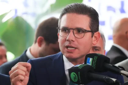 Motta elogia servidora alvo da PF e diz que Dino não aponta desvio