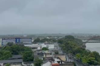 Semana começa com previsão de fortes chuvas em Campos