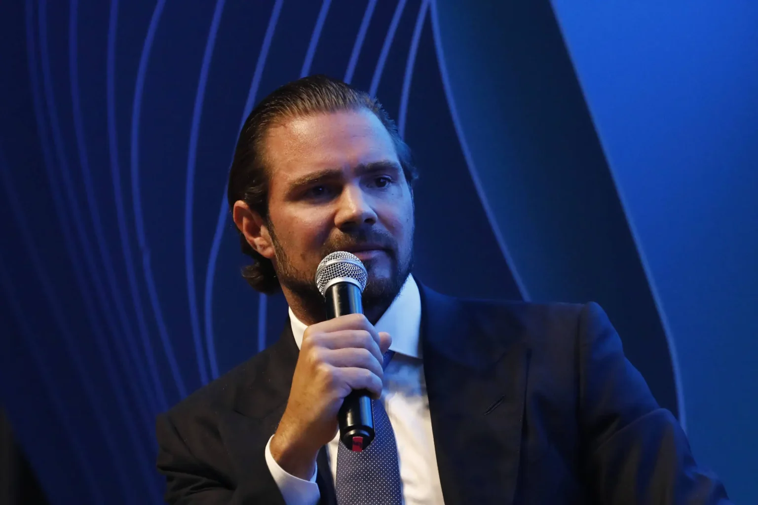 CPI do INSS convoca dono do Banco Master para depor em fevereiro