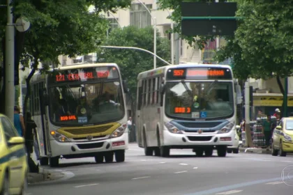 Passagem de ônibus e transportes municipais no RJ sobe para R$ 5