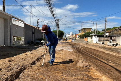 Obras na Rua Domingos Viana avançam e chegam a cerca de 50% de execução