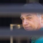 Ministro Alexandre de Moraes autoriza remoção de Bolsonaro ao hospital para fazer exames após queda