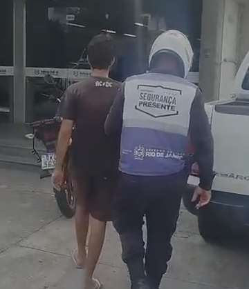 Polícia prende jovem por furto de Bombril em supermercado de Campos