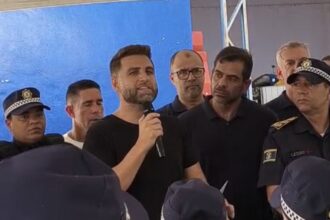 Wladimir participa da primeira formatura da Guarda Civil Municipal armada, em Campos