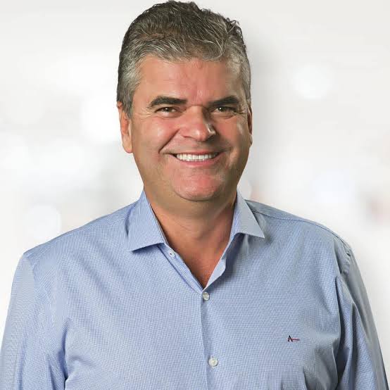 Washington Reis fala do seu apoio e de sua irmã ao pré-candidato Eduardo Paes e acredita no apoio de Wladimir Garotinho