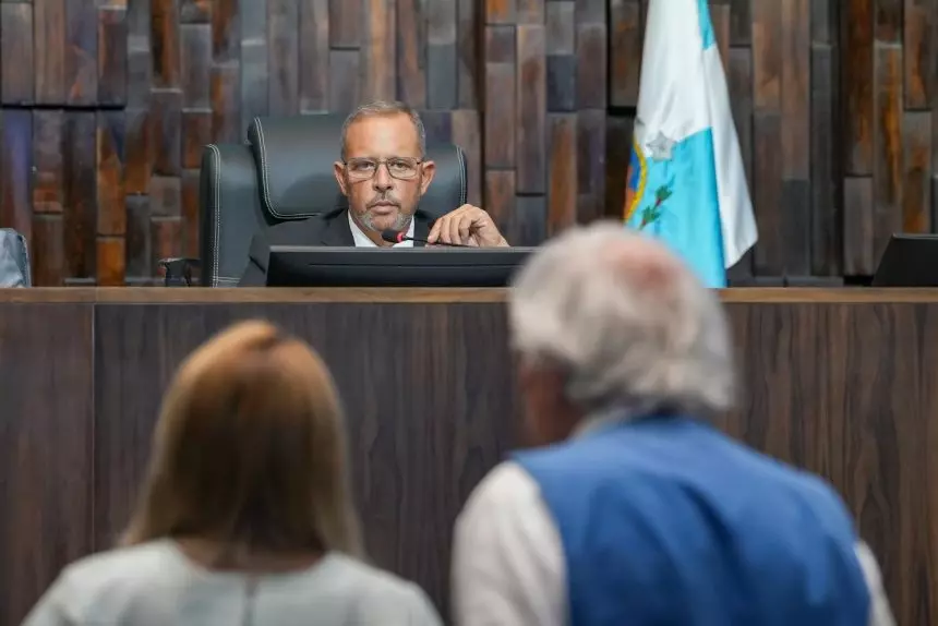 Alerj aprova regras para eleição indireta de governador no Rio