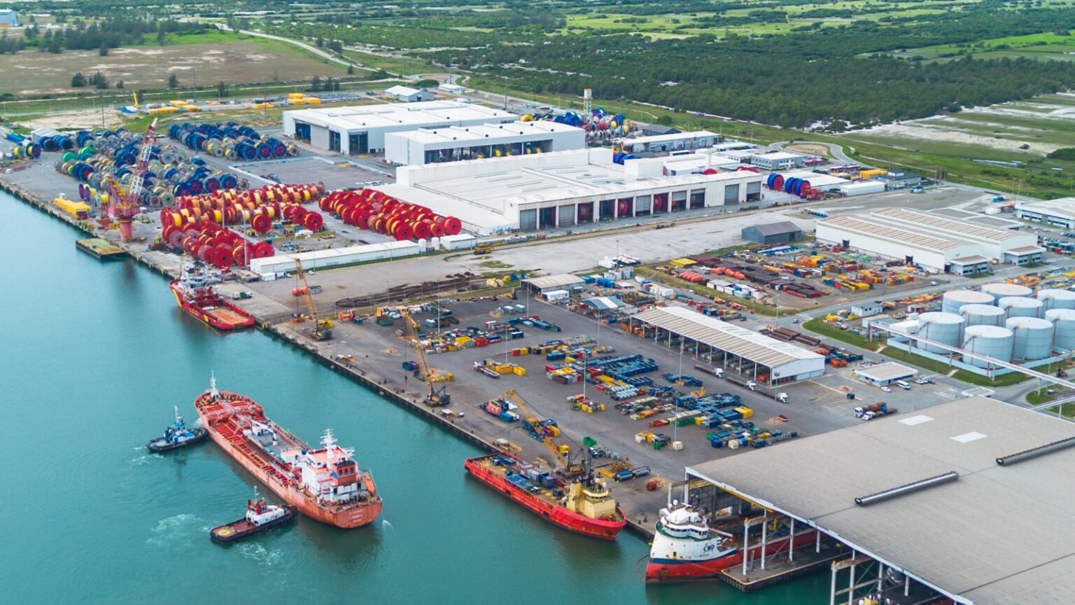 Porto do Açu e NOV assinam contrato para expansão de operação da empresa