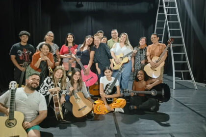Fundação Cultural Jornalista Oswaldo Lima abre inscrições para aulas gratuitas de violão no Palácio da Cultura