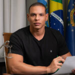 Devoto, vereador Maicon Cruz prestigia Festa de Nossa Senhora da Penha em Atafona e reencontra ex-presidente da Irmandade