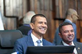 Presidente da Alerj aciona STF com manifesto da assembleia e alerta para rombo bilionário com redistribuição de royalties