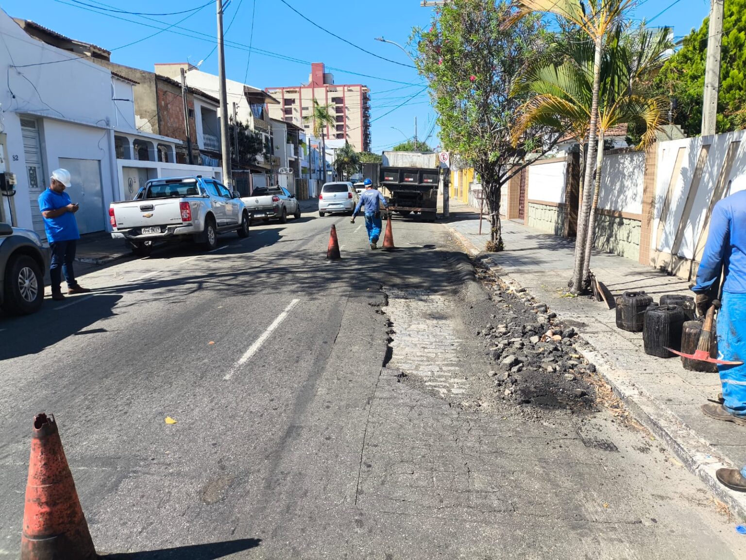 Prefeitura intensifica Operação Tapa-Buracos em diferentes bairros de Campos