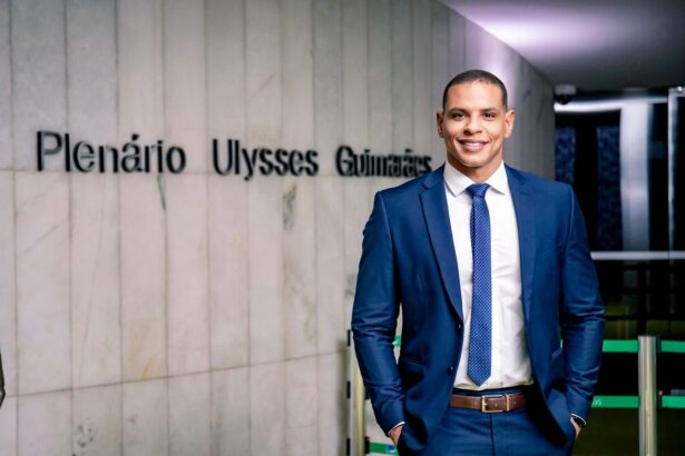 Maicon Cruz anuncia pré-candidatura a deputado estadual