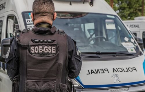Governador em exercício oficializa nomeação de 255 inspetores da Polícia Penal no estado do Rio