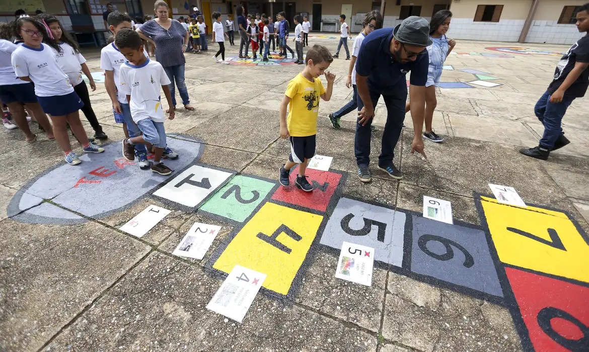 Férias escolares de 2027 terão novas datas por causa da Copa do Mundo Feminina