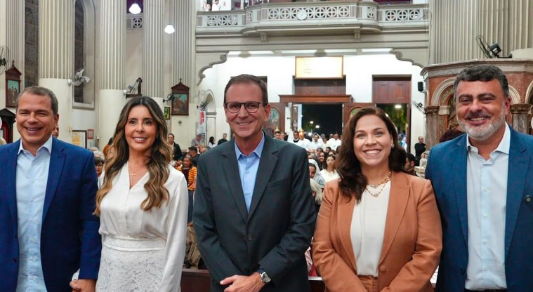 Fernanda Neves participa das celebrações pelos 15 anos de Dom Roberto à frente da Diocese de Campos