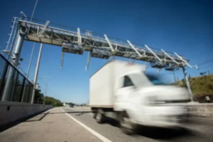 CNH do Brasil vai alertar motoristas sobre passagens por pedágios free flow
