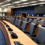 Polícia investiga fraude em concurso da Alerj após candidato ser flagrado com equipamentos eletrônicos