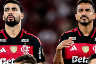 Danilo e Paquetá, do Flamengo, vão receber Medalha Tiradentes da Alerj
