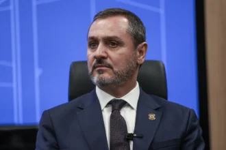 Diretores da Polícia Federal colocam cargos à disposição em apoio a Andrei Rodrigues após afastamento