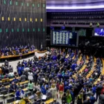 PL mantém liderança e aparece com maior bancada do Rio em nova projeção eleitoral