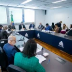 Alerj avança com projeto que classifica Comando Vermelho e PCC como organizações terroristas no Rio